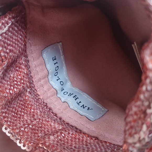 Anthropologie pouch - Picture 4 of 12